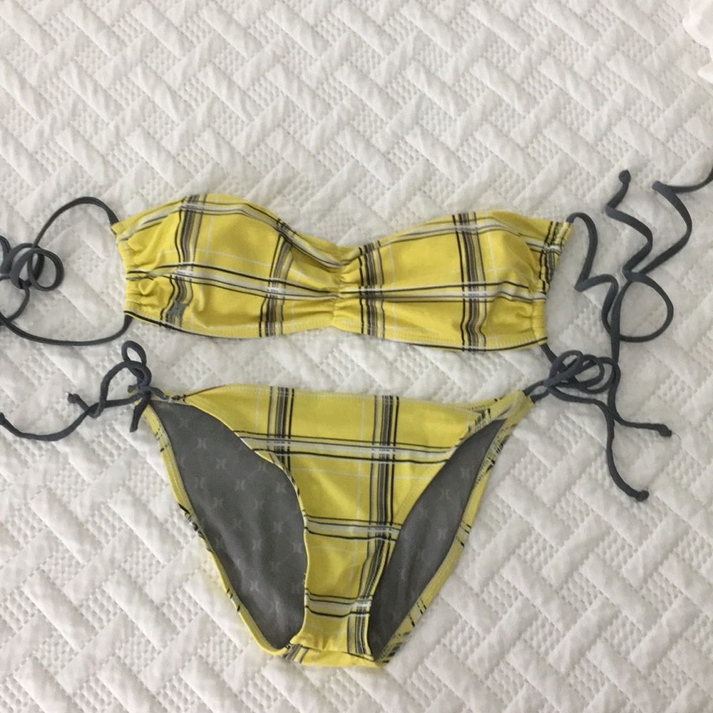 Hurley two-piece bikini 👙